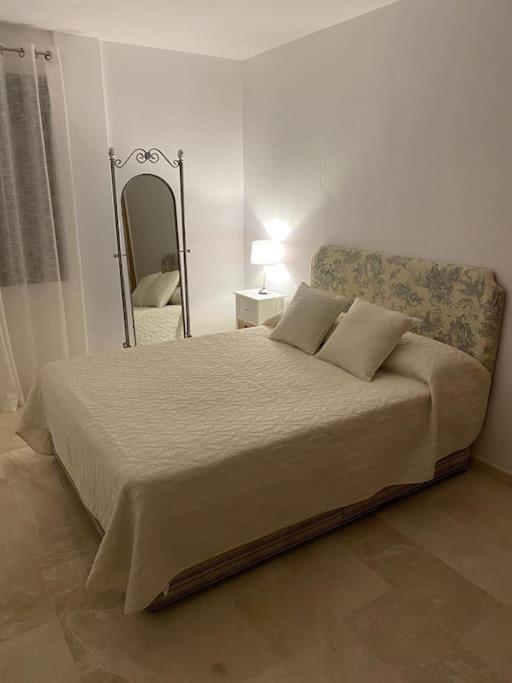 Central Estepona 3 Bed Apt With Pool And Parking Ngoại thất bức ảnh