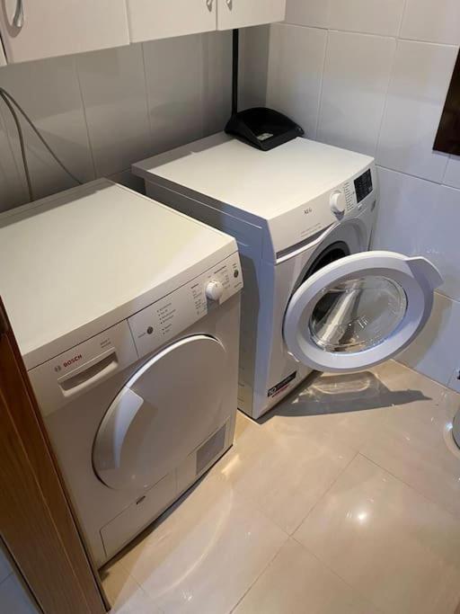 Central Estepona 3 Bed Apt With Pool And Parking Ngoại thất bức ảnh